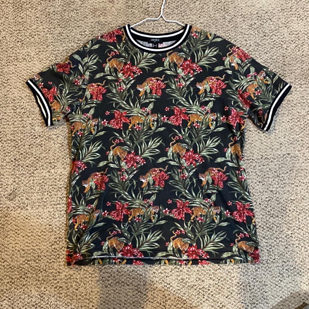 Mens Forever 21 T Shirt
